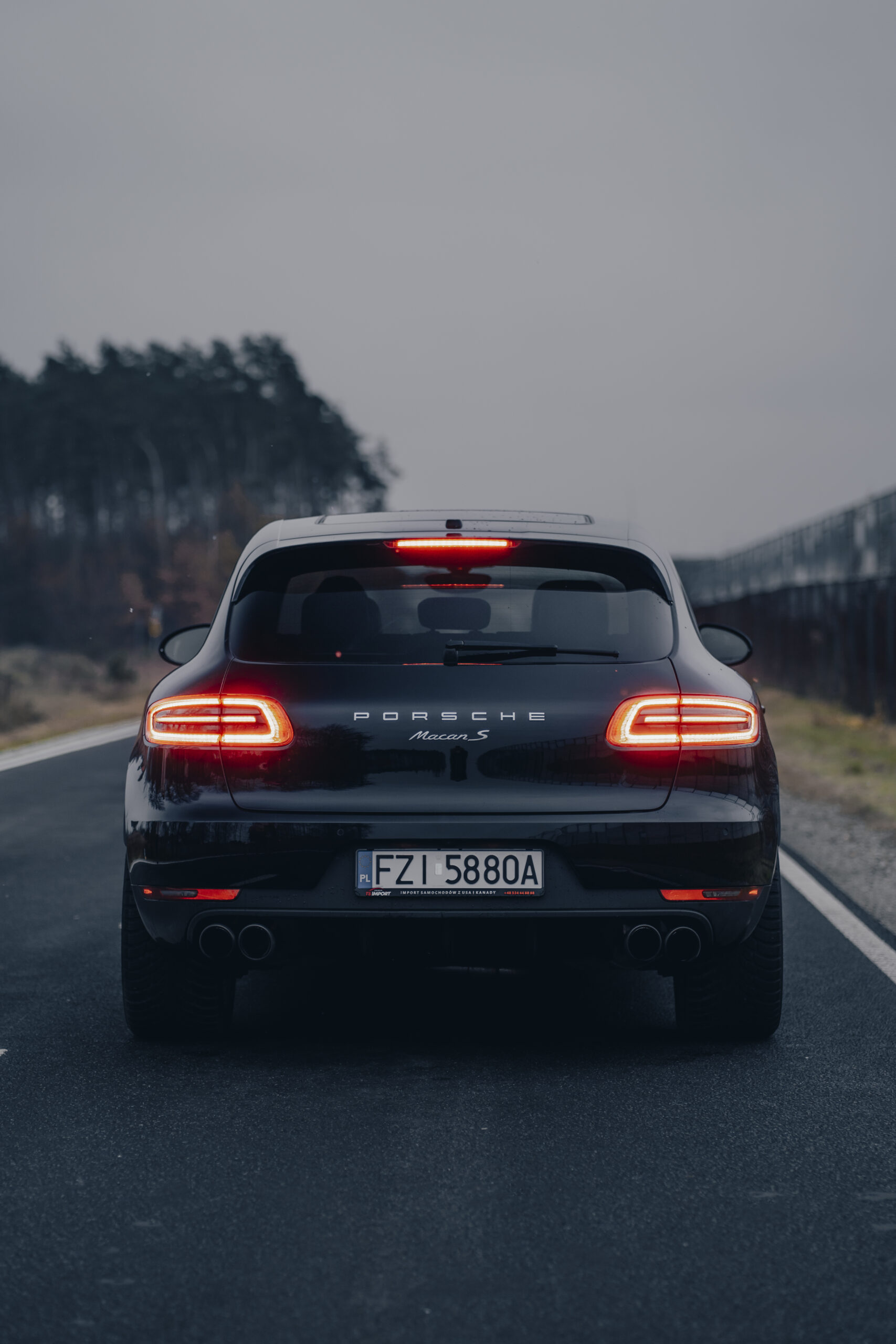 Porsche Macan Wynajem - Porsche Macan Wypożyczalnia